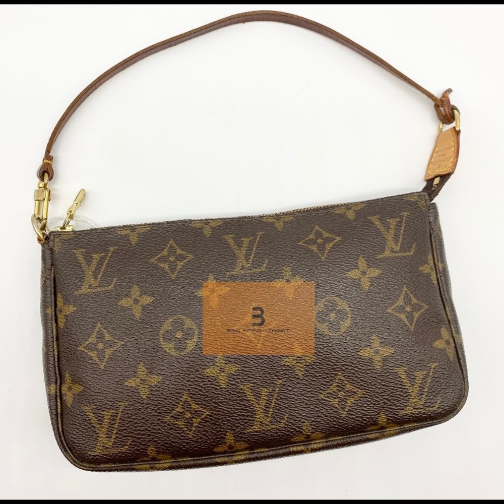 Louis Vuitton Pochette Accessoires Monogram Pouch